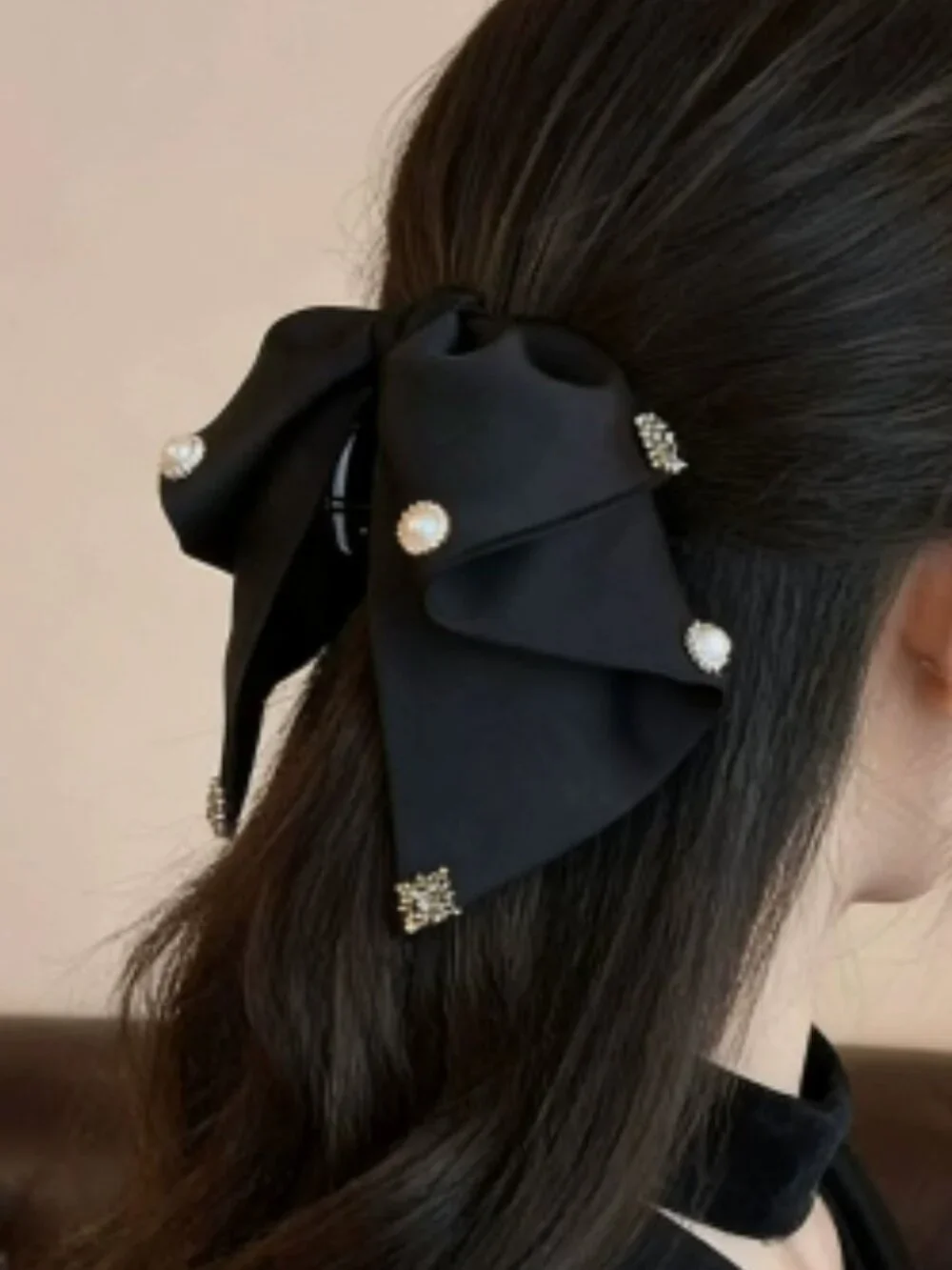 Women's hair clip